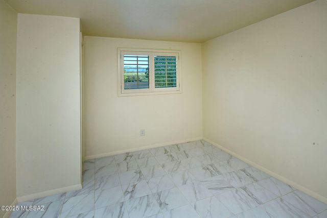 3040 N Conestoga Avenue, Tucson, AZ 85749