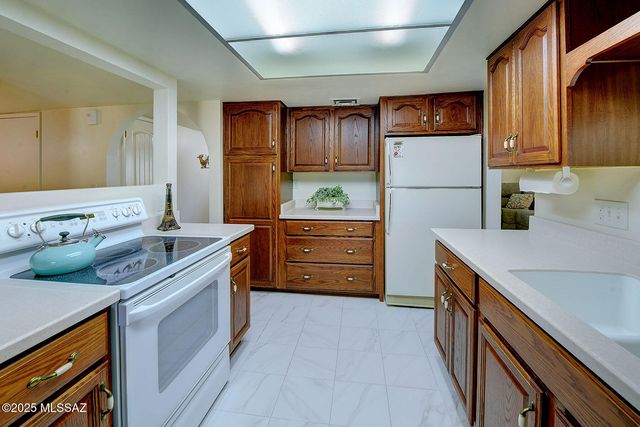 3040 N Conestoga Avenue, Tucson, AZ 85749