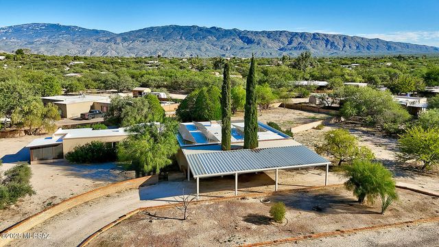 3040 N Conestoga Avenue, Tucson, AZ 85749