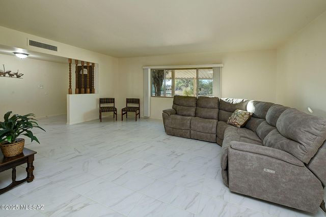 3040 N Conestoga Avenue, Tucson, AZ 85749