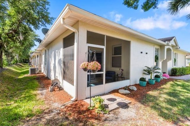 1838 Oak Grove Court, Vero Beach, FL 32966