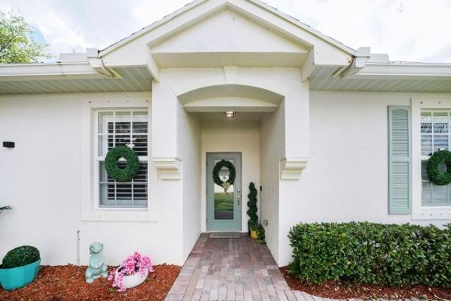 1838 Oak Grove Court, Vero Beach, FL 32966