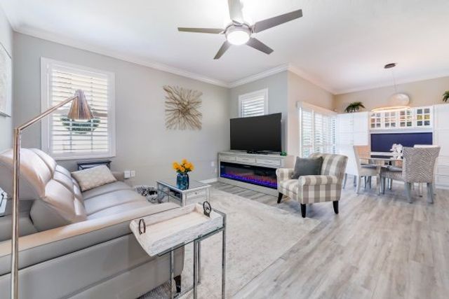 1838 Oak Grove Court, Vero Beach, FL 32966