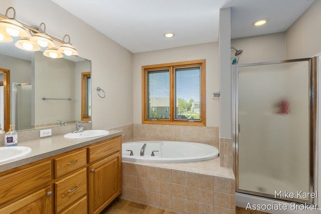 3400 Stephanie Drive, Hudsonville, MI 49426