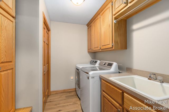 3400 Stephanie Drive, Hudsonville, MI 49426