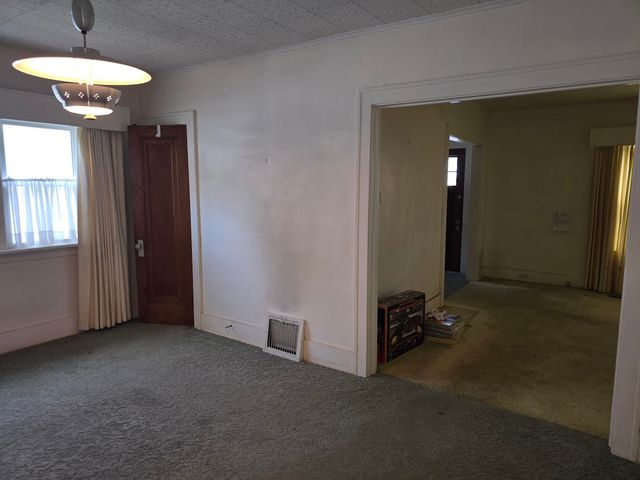 743 N Saginaw Street, Owosso, MI 48867