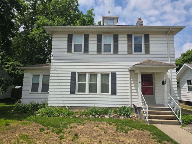 743 N Saginaw Street, Owosso, MI 48867