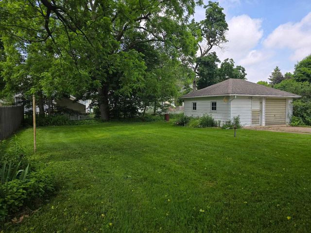 743 N Saginaw Street, Owosso, MI 48867