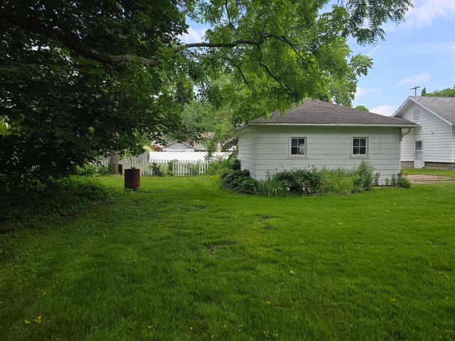 743 N Saginaw Street, Owosso, MI 48867