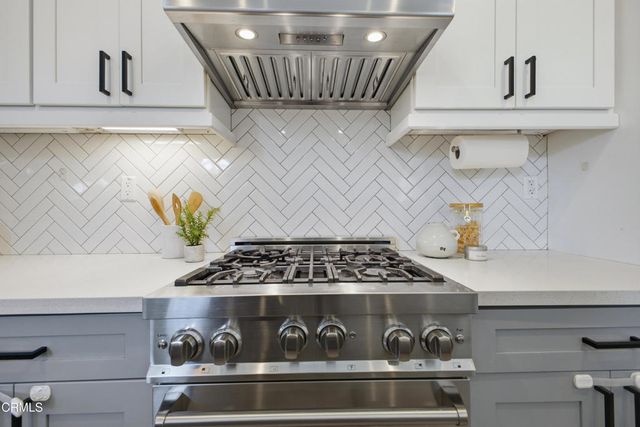 206 N Moore Avenue E, Monterey Park, CA 91754