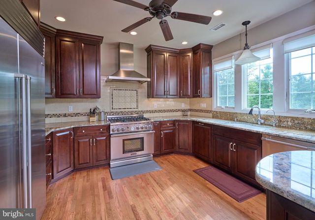 969 S WISTERIA DR, Malvern, PA 19355