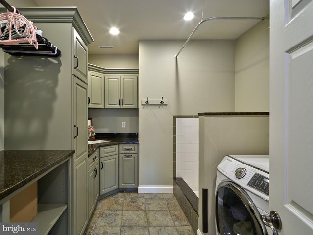 969 S WISTERIA DR, Malvern, PA 19355
