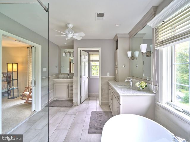 969 S WISTERIA DR, Malvern, PA 19355