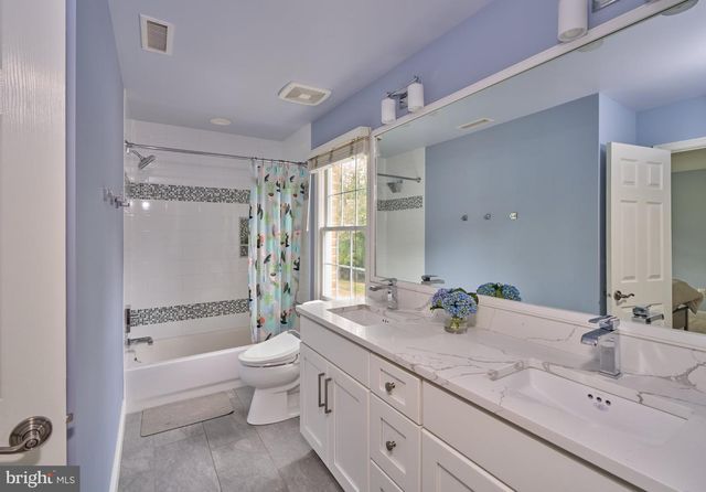 969 S WISTERIA DR, Malvern, PA 19355