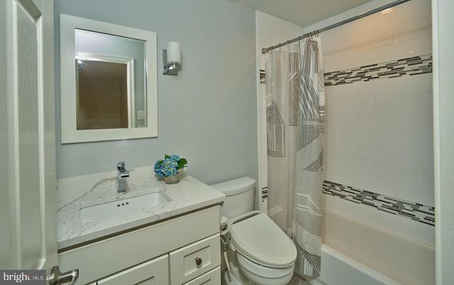 969 S WISTERIA DR, Malvern, PA 19355