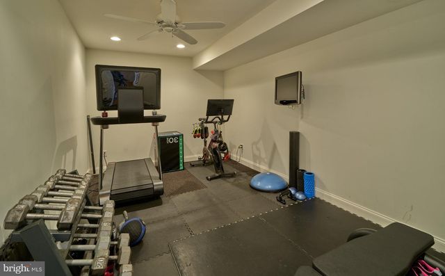 969 S WISTERIA DR, Malvern, PA 19355