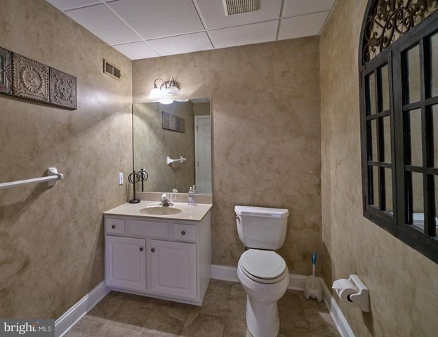 969 S WISTERIA DR, Malvern, PA 19355