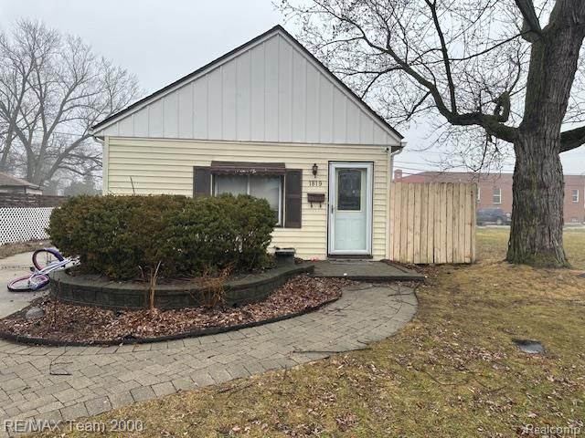 1819 Goddard Road, Lincoln Park, MI 48146