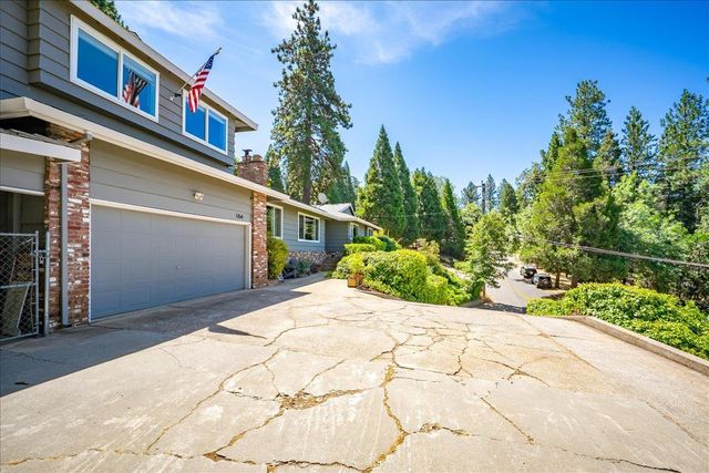 1764 Country Club Dr, Placerville, CA 95667