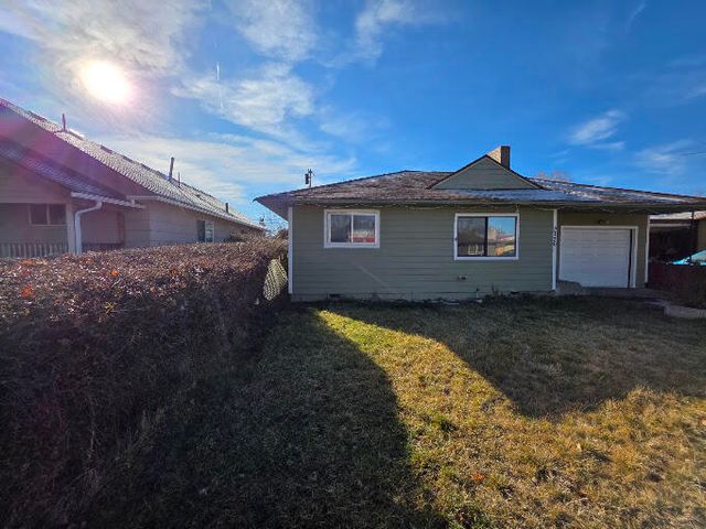 2136 Eberlein Avenue, Klamath Falls, OR 97601