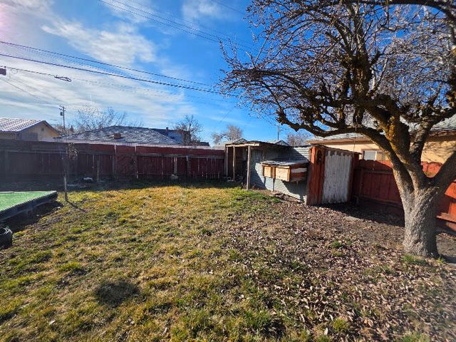 2136 Eberlein Avenue, Klamath Falls, OR 97601