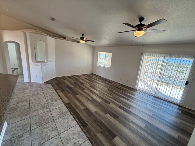 6075 S Lago Grande Drive, Fort Mohave, AZ 86426