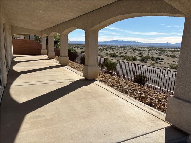 6075 S Lago Grande Drive, Fort Mohave, AZ 86426