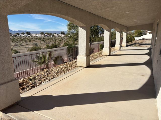 6075 S Lago Grande Drive, Fort Mohave, AZ 86426