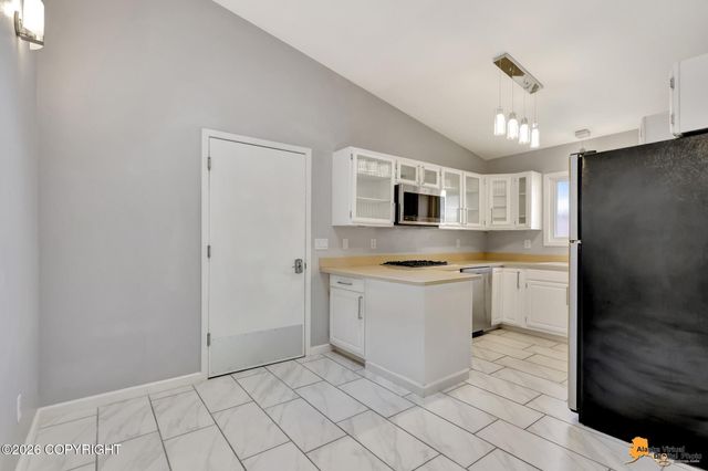2551 Lahonda Drive, Anchorage, AK 99517