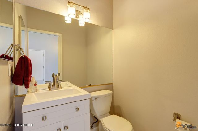 2551 Lahonda Drive, Anchorage, AK 99517
