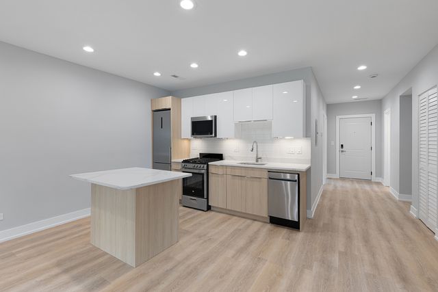 1548 W Juneway Terrace 2A, Chicago, IL 60626