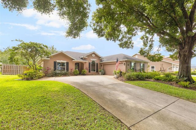 1095 CLUB HILLS DRIVE, Eustis, FL 32726