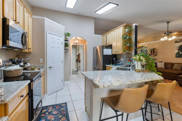 1095 CLUB HILLS DRIVE, Eustis, FL 32726