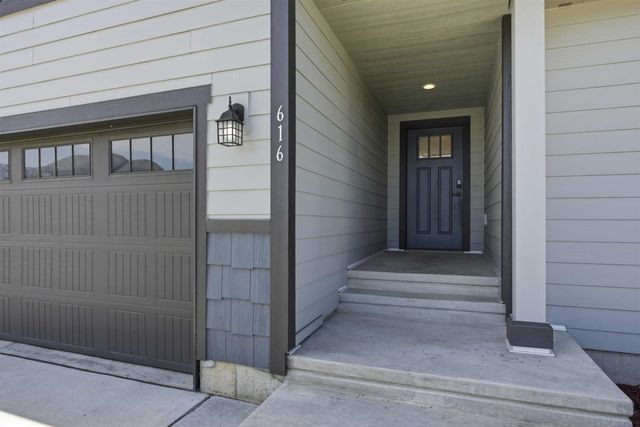 616 S GRADY Rd, Spokane Valley, WA 99016