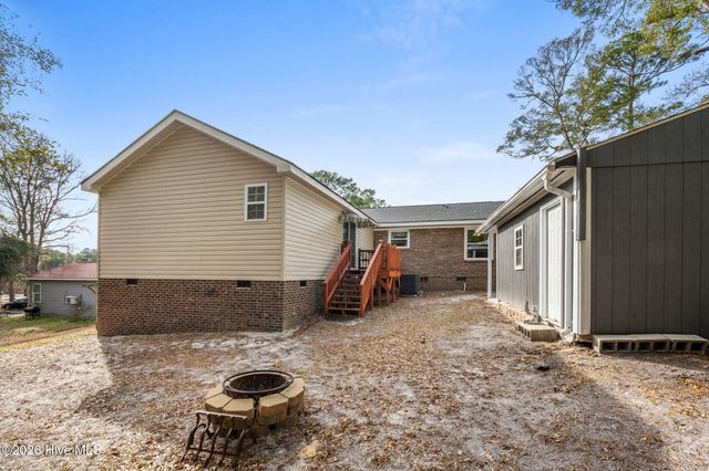 1035 High Point Avenue SW, Calabash, NC 28467