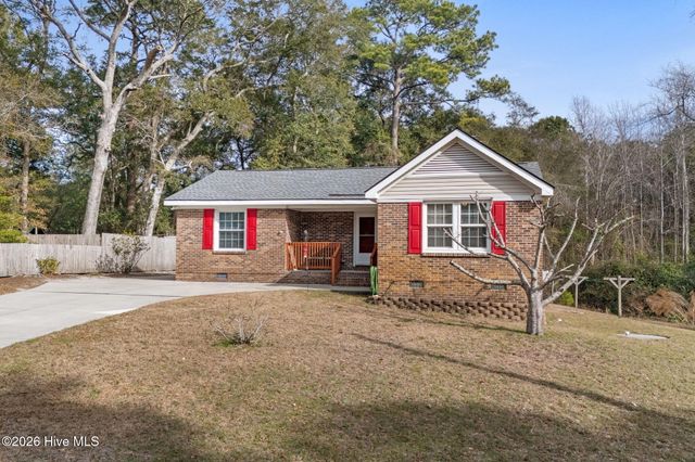 1035 High Point Avenue SW, Calabash, NC 28467