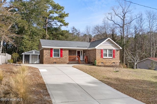 1035 High Point Avenue SW, Calabash, NC 28467