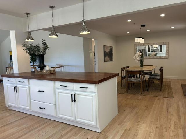 23005 Standing Oak Court, Cupertino, CA 95014