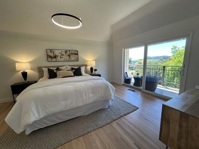 23005 Standing Oak Court, Cupertino, CA 95014