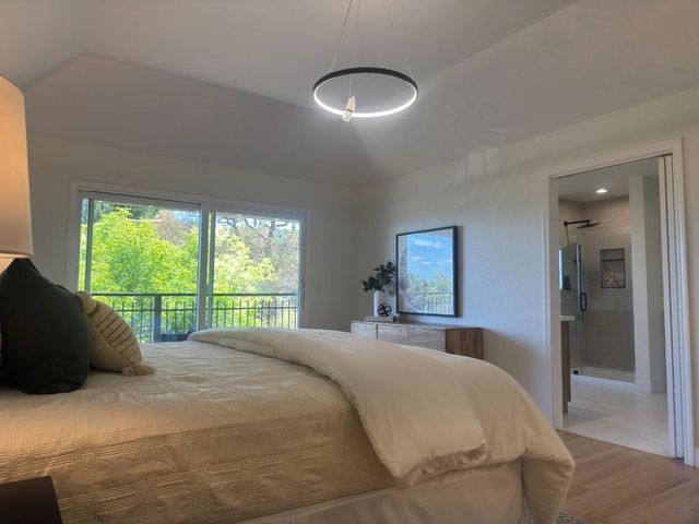 23005 Standing Oak Court, Cupertino, CA 95014
