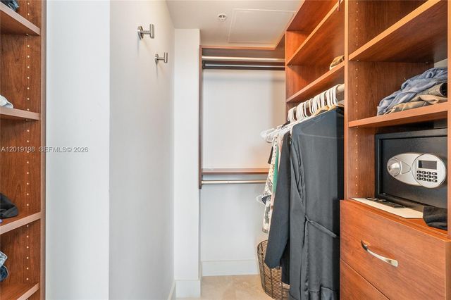 6899 Collins Ave 2010, Miami Beach, FL 33141