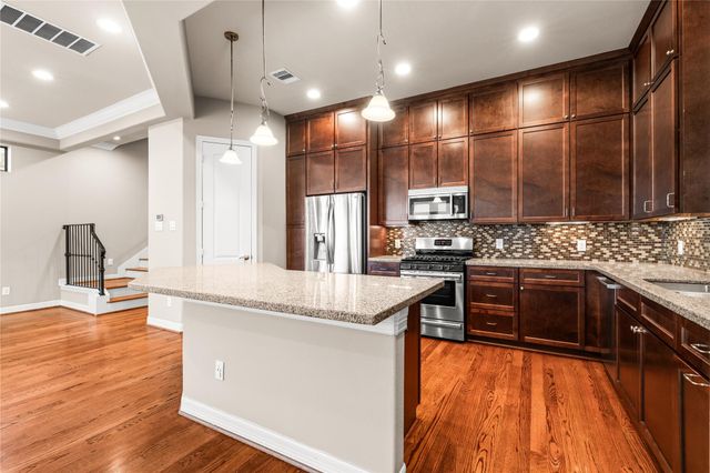 2112 Sherwin Street, Houston, TX 77007