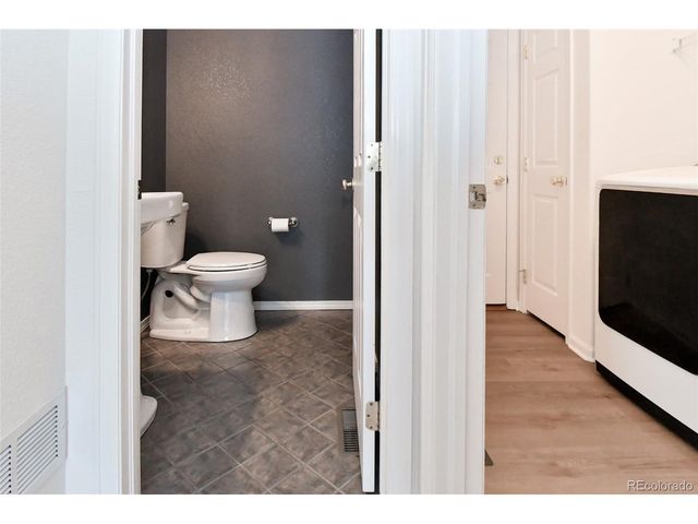 16359 E Phillips Dr, Englewood, CO 80112