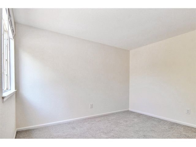 16359 E Phillips Dr, Englewood, CO 80112
