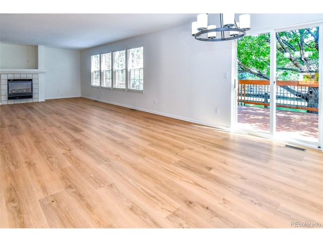 16359 E Phillips Dr, Englewood, CO 80112