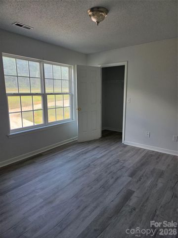 5411 E Nc 150 Highway 6, Lincolnton, NC 28092
