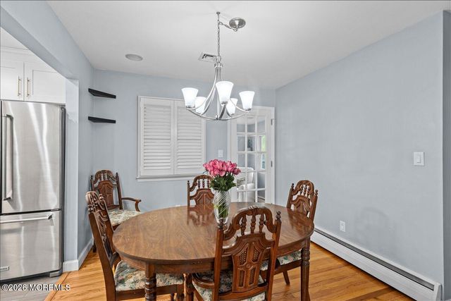 832 Bartlett Place, Toms River, NJ 08753