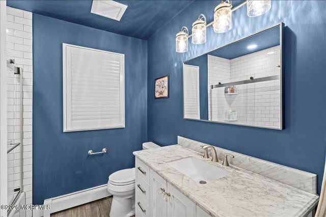 832 Bartlett Place, Toms River, NJ 08753