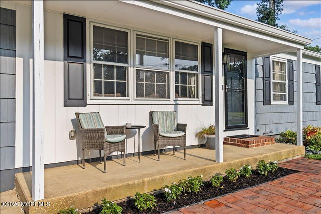 832 Bartlett Place, Toms River, NJ 08753