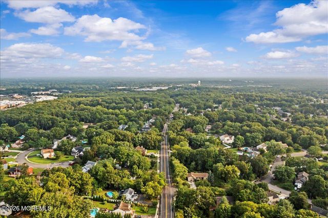 832 Bartlett Place, Toms River, NJ 08753